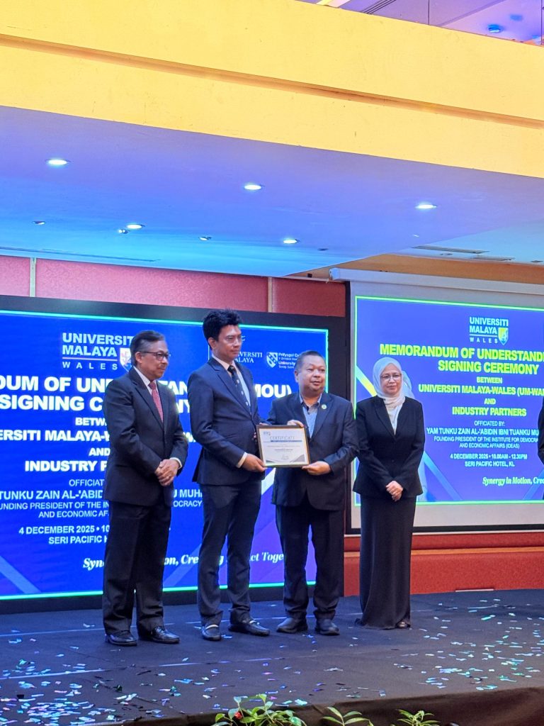 Perlantikan sebagai Professor of Practice oleh Universiti Malaya Wales